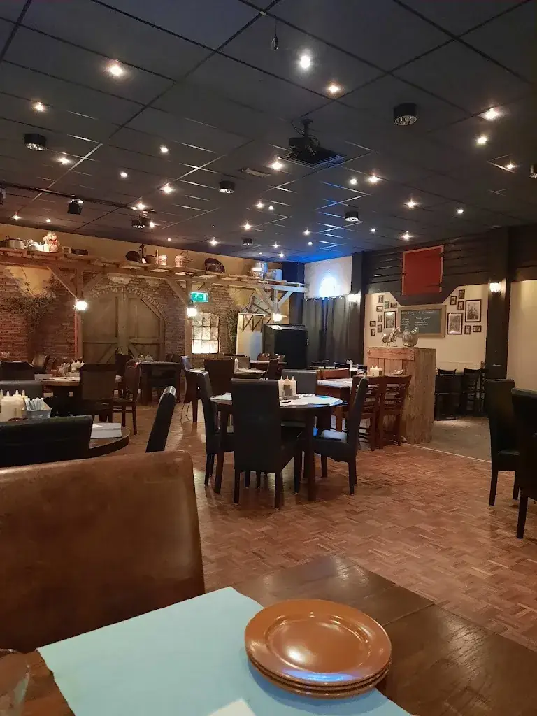 Laura van de Pol_Restaurant Tussen Harrie & Toon_Ledeacker_review