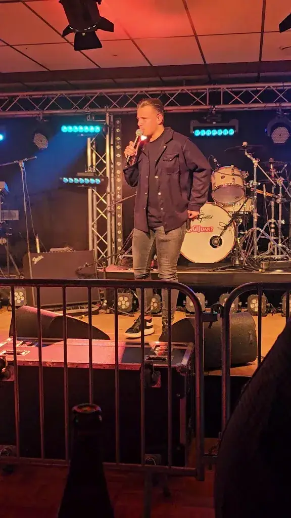 Marius Bastiaansen_'t Pleintje_Willebrord_review