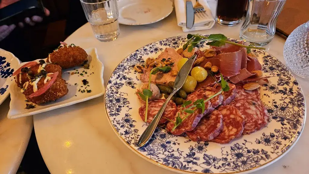 Bistro Le Petit Chef_Rijswijk_slider_image_3