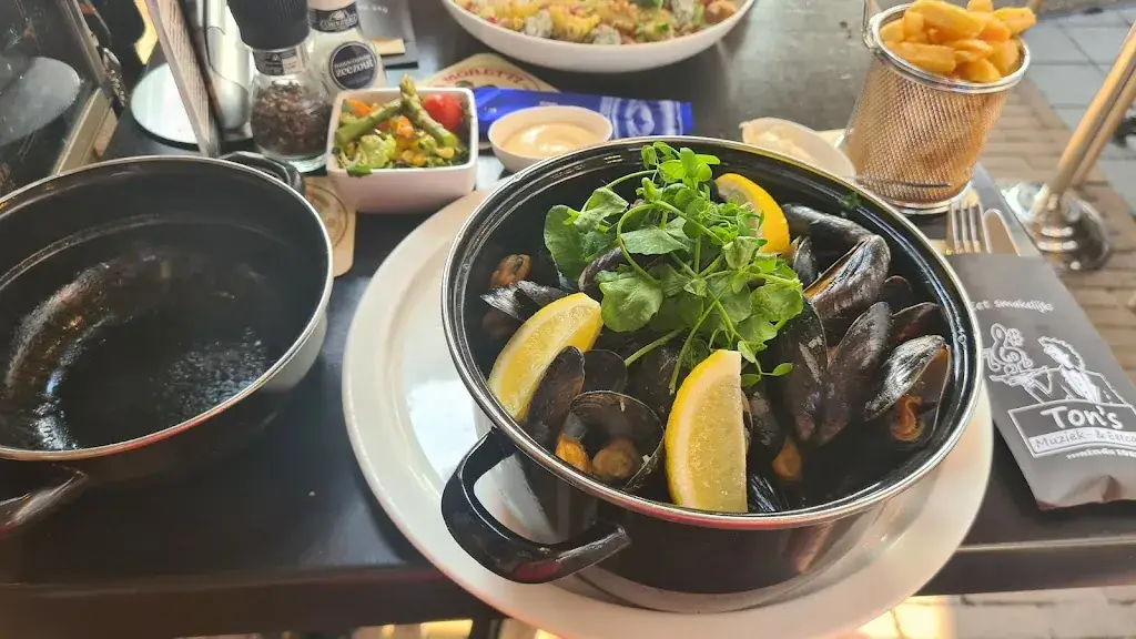 Menu_Ton's Muziek-Eetcafé Restaurant Rijswijk_Rijswijk_image_8