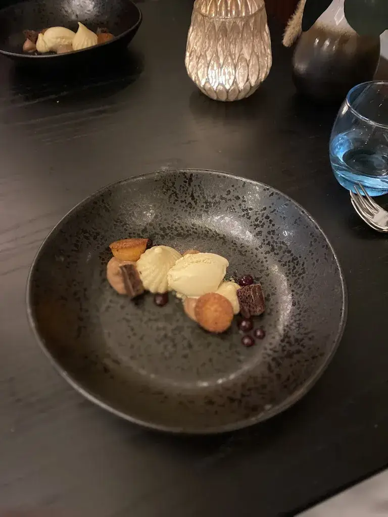 Alexandra Irarragorri_Ons Jongens_Someren_review