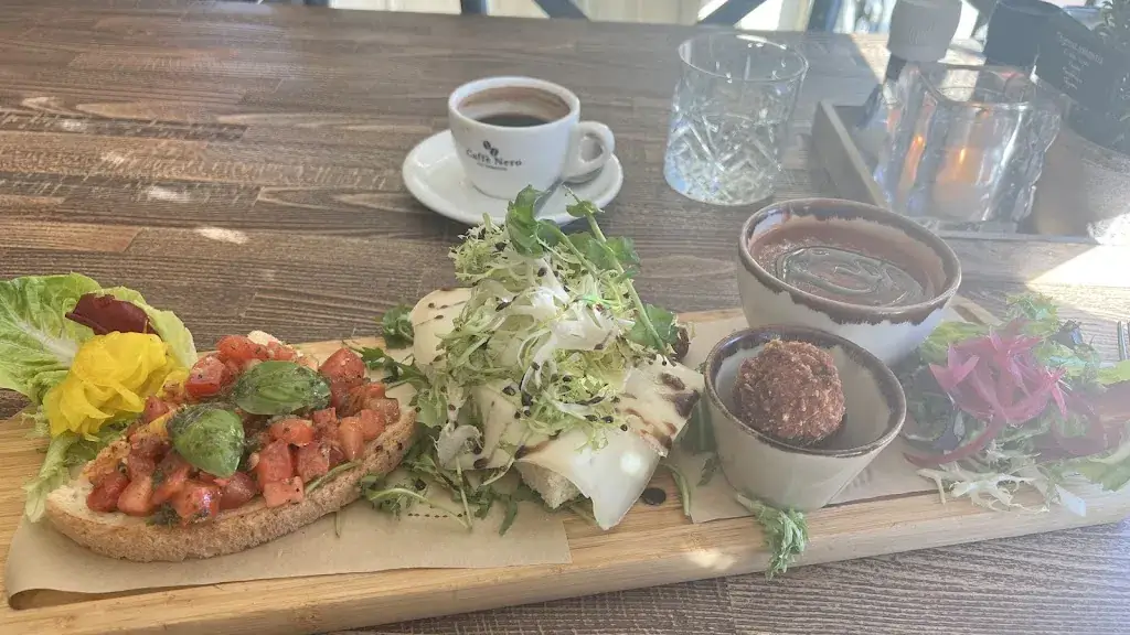 Yin Y._Valentino Someren_Someren_review