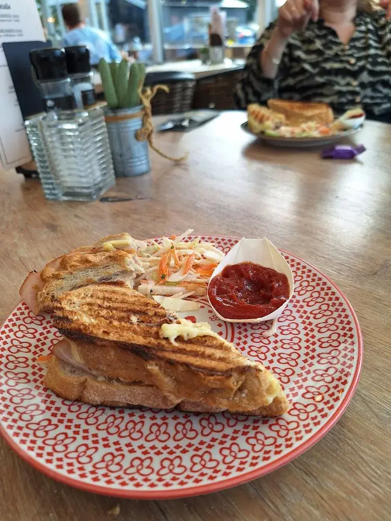 P120561_Café-Restaurant De Gouden Leeuw_Terherne_review