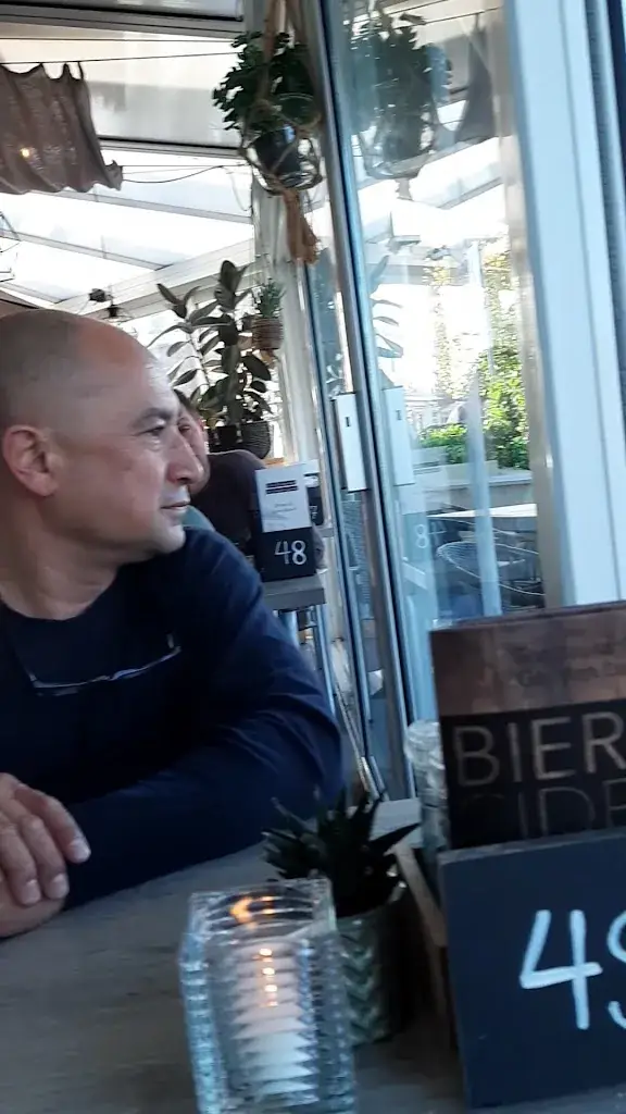 Café-Restaurant De Gouden Leeuw_Terherne_slider_image_2