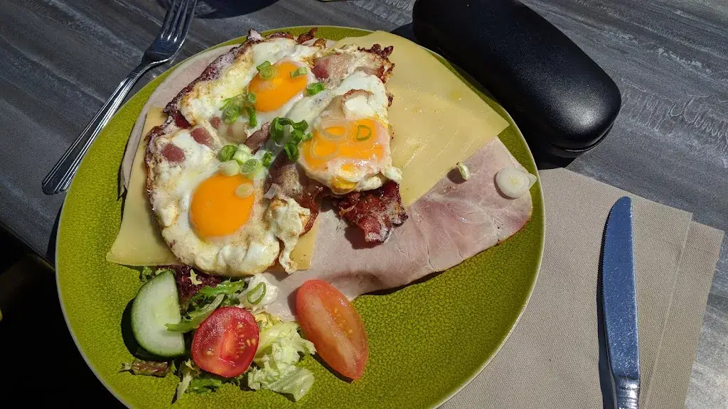 Tom W._ByTater_Teteringen_review