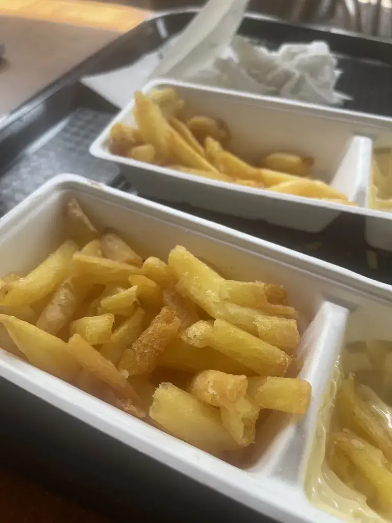 Naud Schoumacher_Cafetaria & Eeterij Antonius (Lilly)_Volkel_review