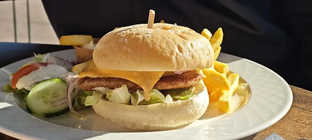 Cafetaria & Eeterij Antonius (Lilly)_Volkel_slider_image_3