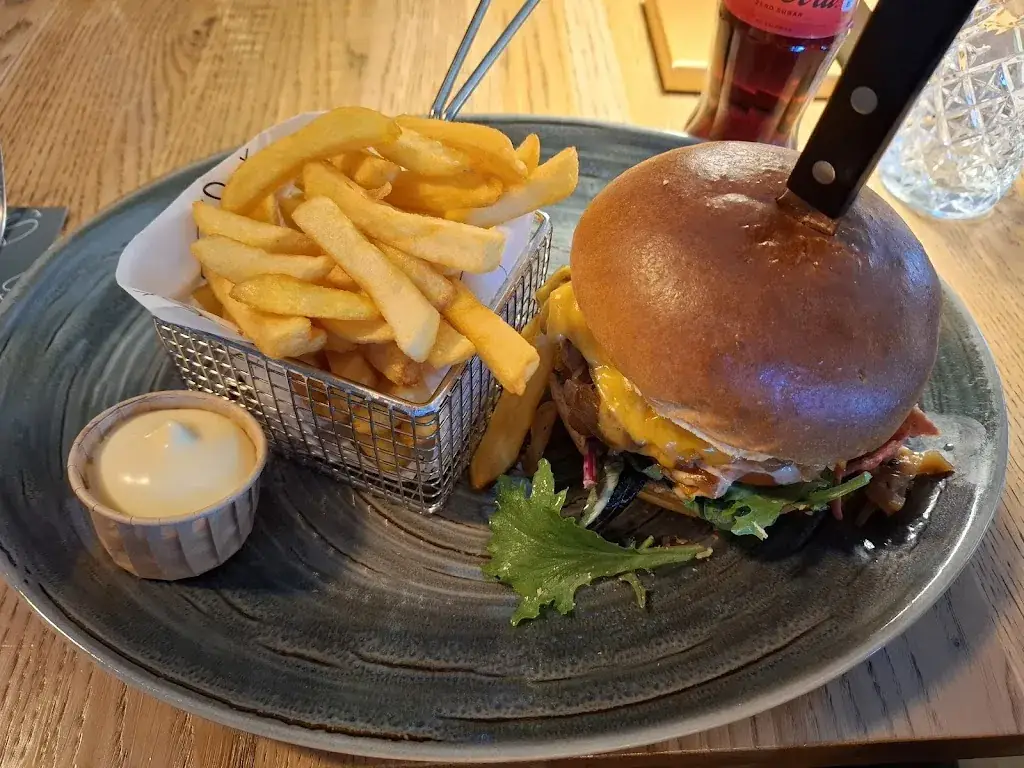 F. Z._'t Slot Waalwijk_Waalwijk_review