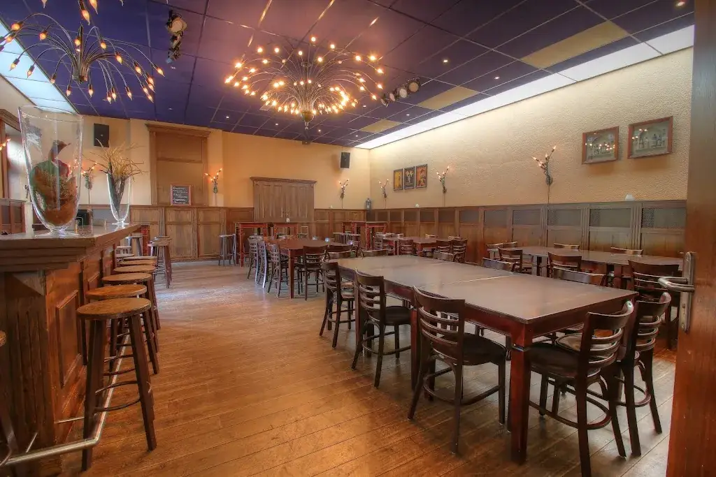 Raadhuis Wanroij restaurant in Wanroij