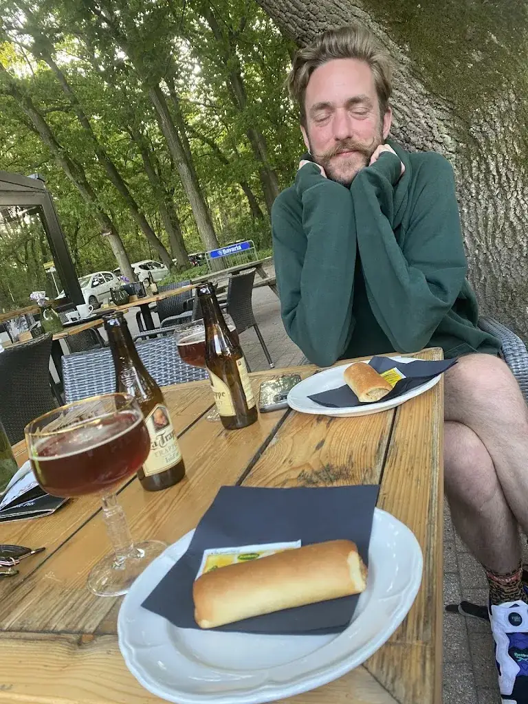 Alex Beaujon_Hut Van Mie Pils_Waalre_review