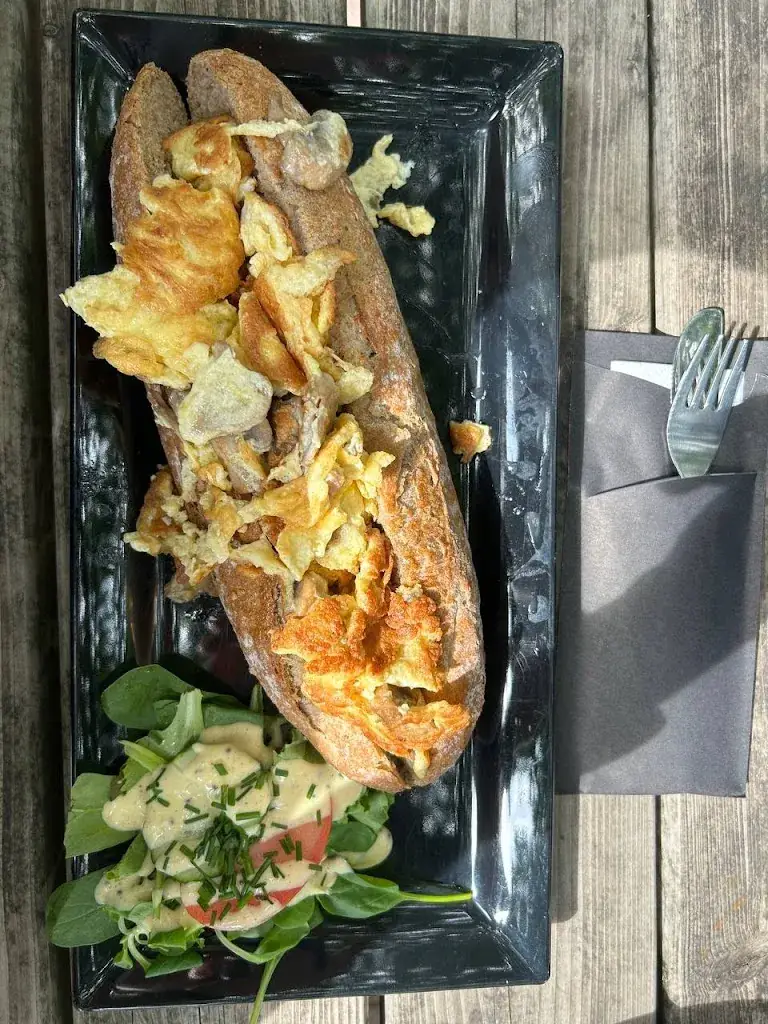 Abdallah Aly_Hut Van Mie Pils_Waalre_review