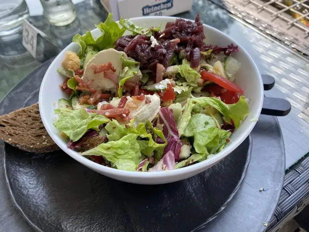 maheswari tribhuana_De Waterman_Werkendam_review