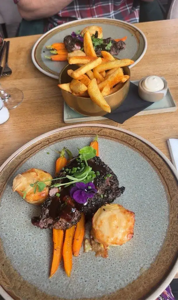 Sem Links_Daleys Foodbar_Schijndel_review