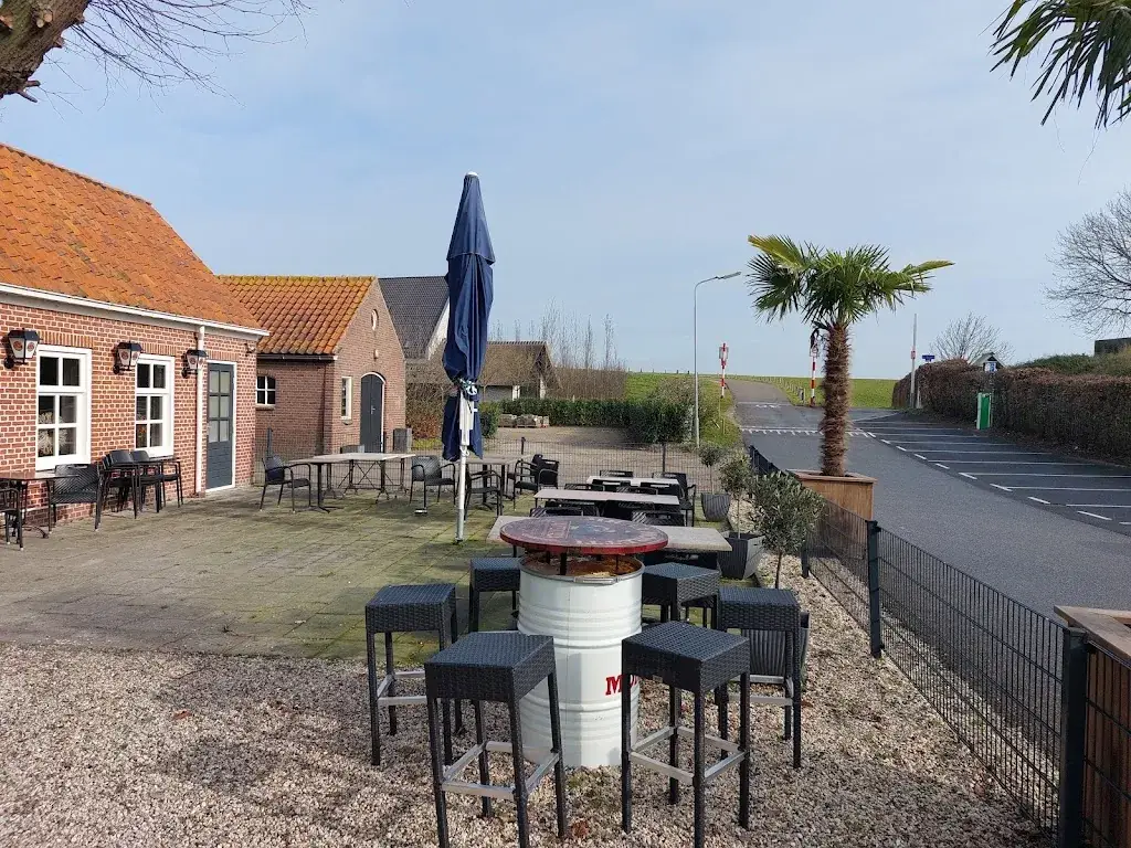 Café Restaurant Het Loze Vissertje restaurant in Wilhelminadorp