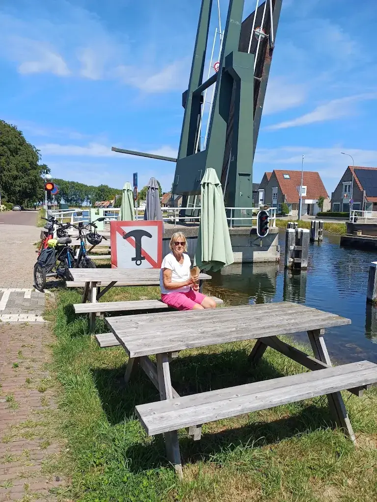 Cor colsters_Over de Kook_Wilhelminadorp_review