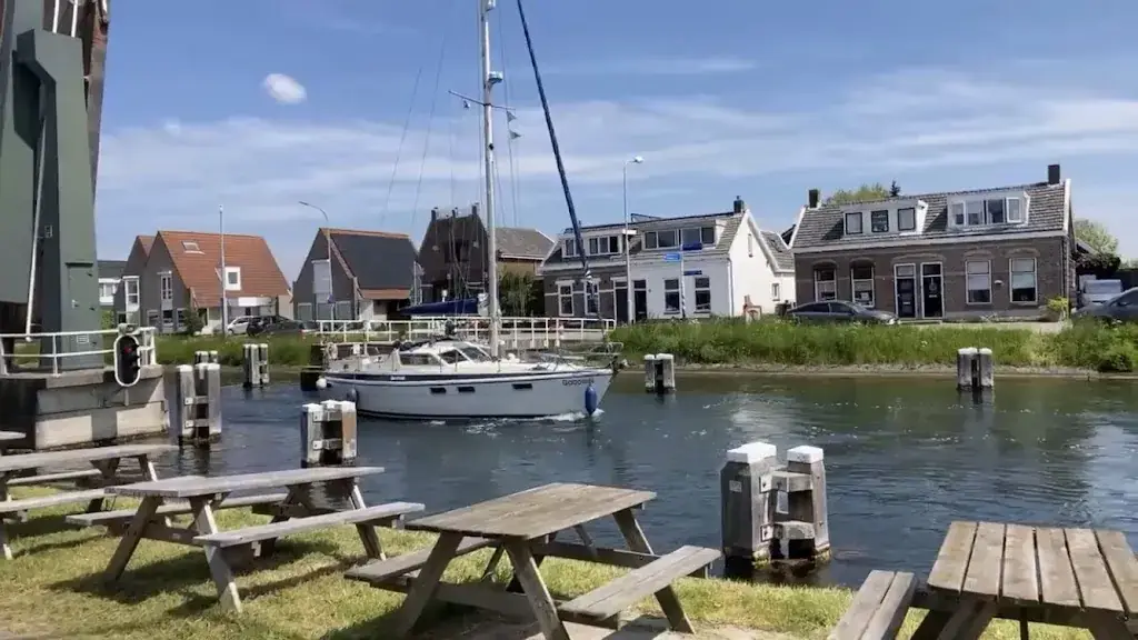 Rob C_Over de Kook_Wilhelminadorp_review