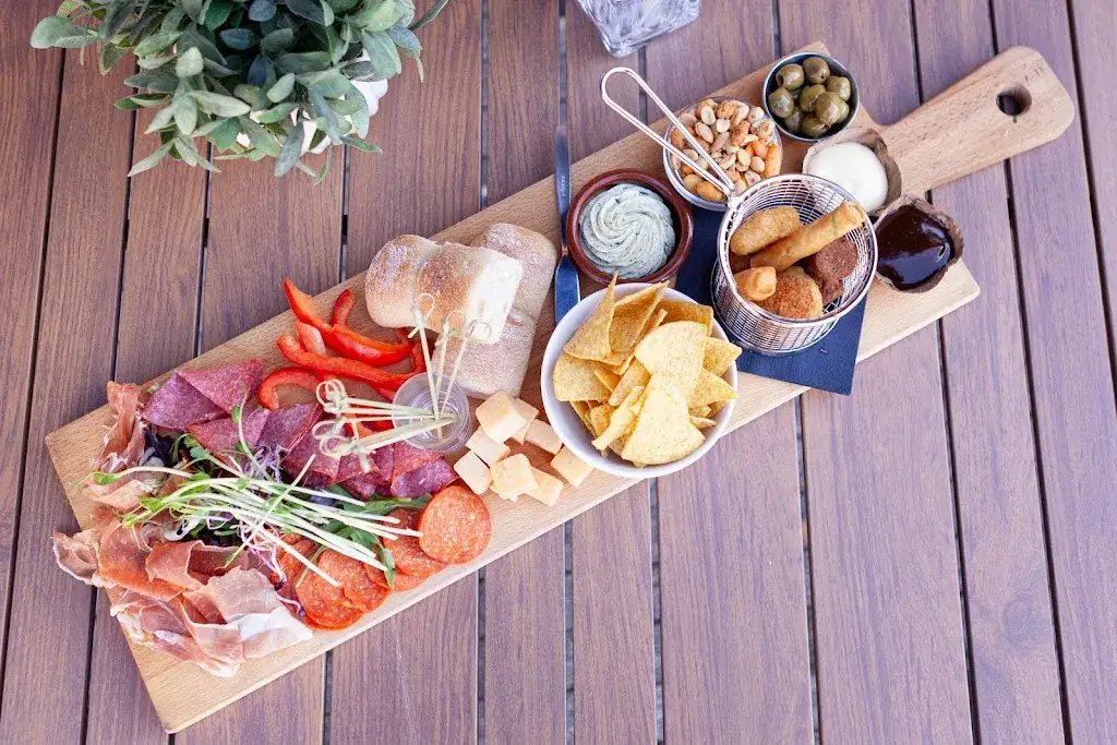 Brasserie & loungebar de Stoov_Rheeze_slider_image_3