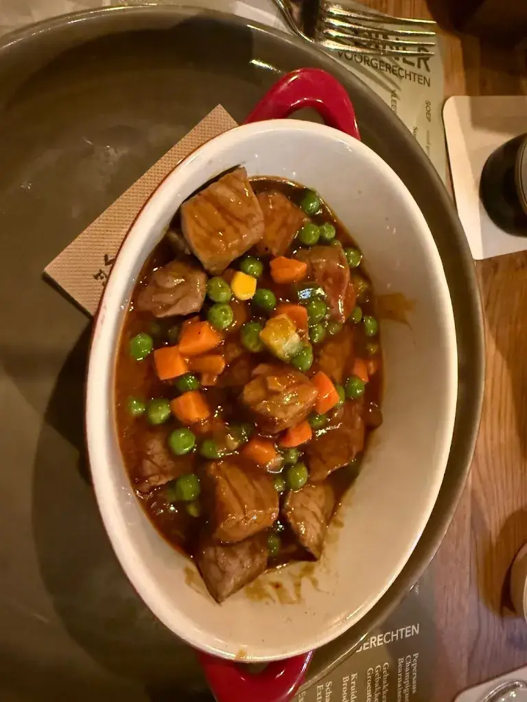 Enola Marijnissen_De Huiskamer van Wouw_Wouw_review