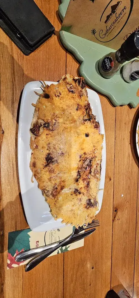 De Peltenburg_Catharinahoeve_Burg_review