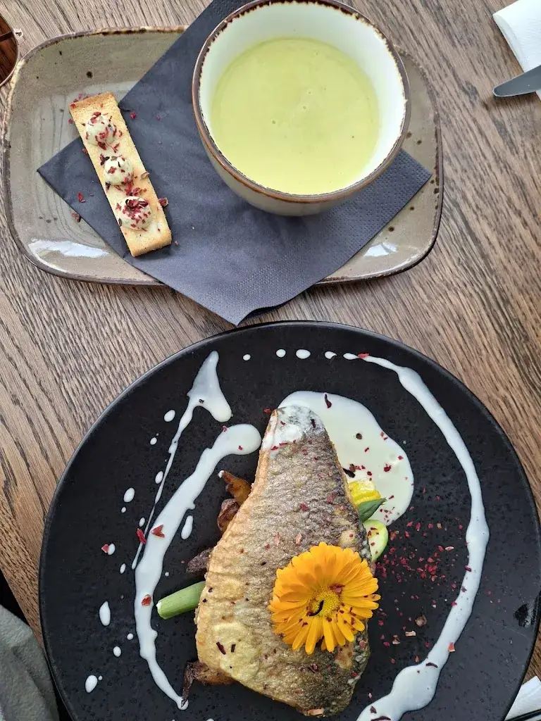 Jeannette Nader_De Bank Texel_Texel_review