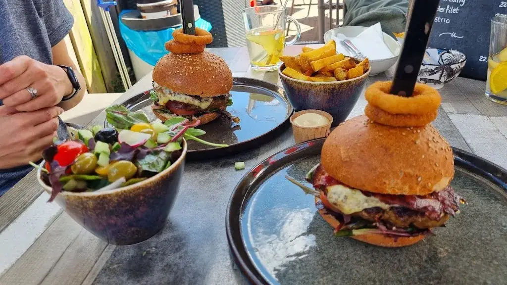 Maarten Van de Vrande_De Stal Texel_Burg_Bewertung