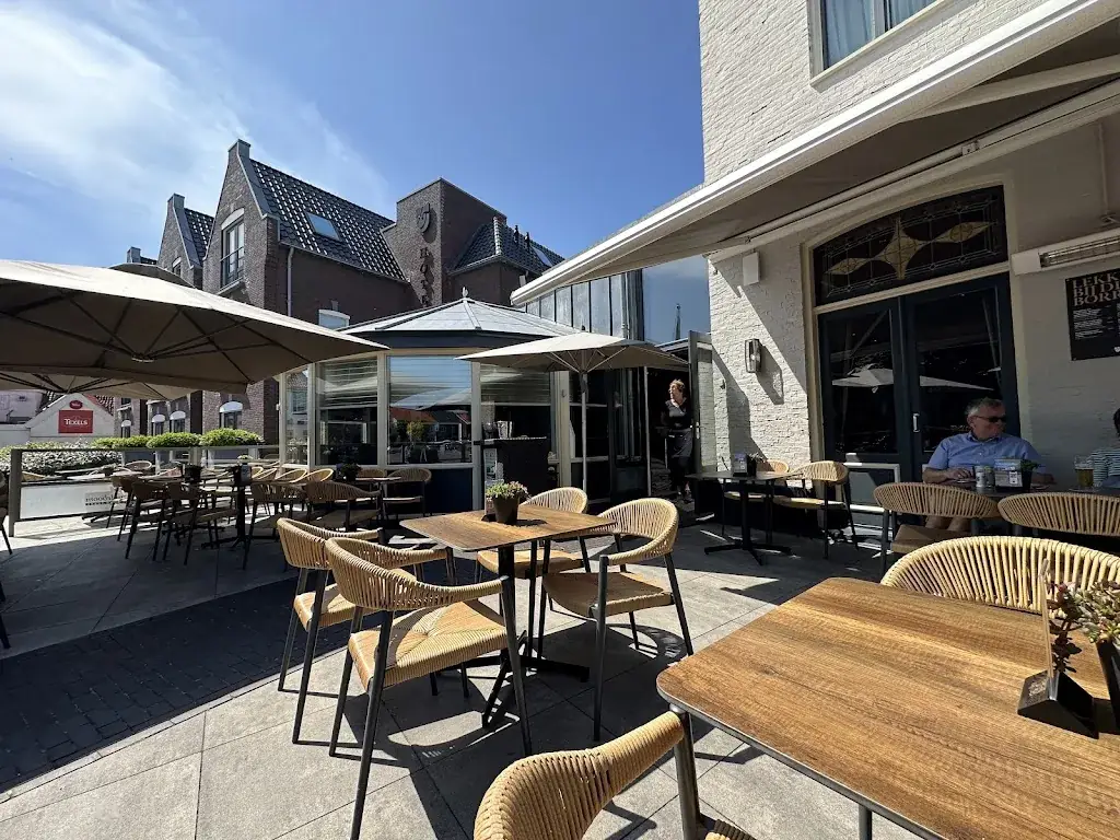 Brasserie de Lindeboom restaurant in Burg