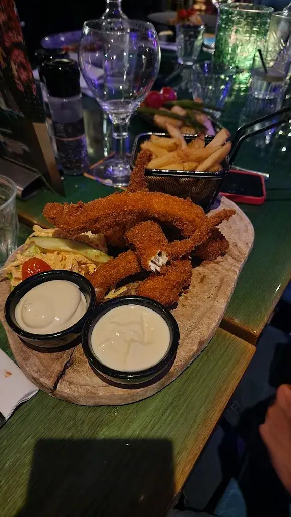 sriharsha sasanapuri_Joseph aan de Poel_Aalsmeer_review