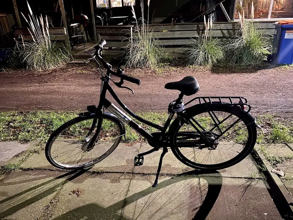 Leifur Björnsson_Geoff's Bar-Restaurant_Aalsmeerderbrug_Bewertung