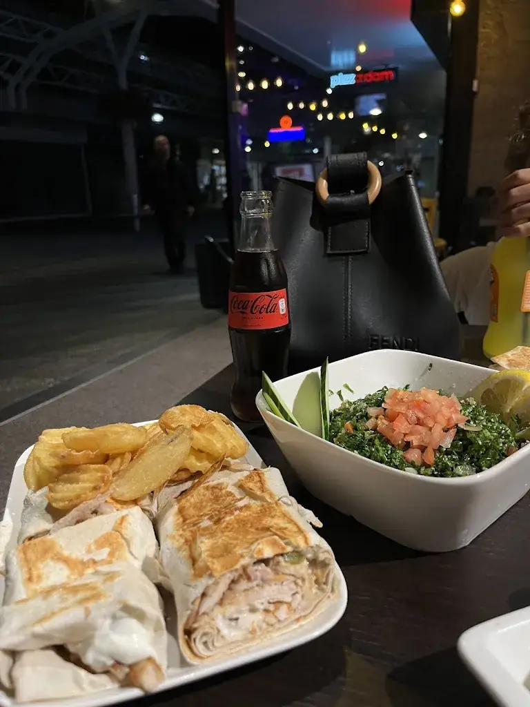 Menu_Makan - مكان_Amsterdam_image_5