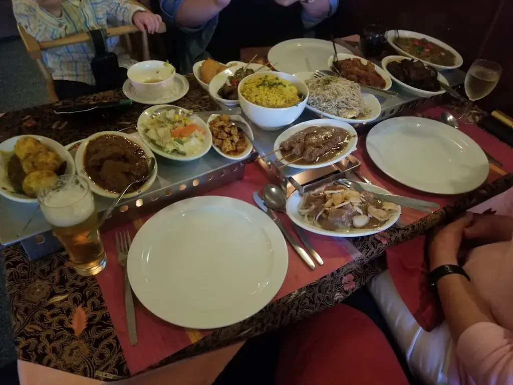 Micheál Hurley_Puspita_Amsterdam_recensione