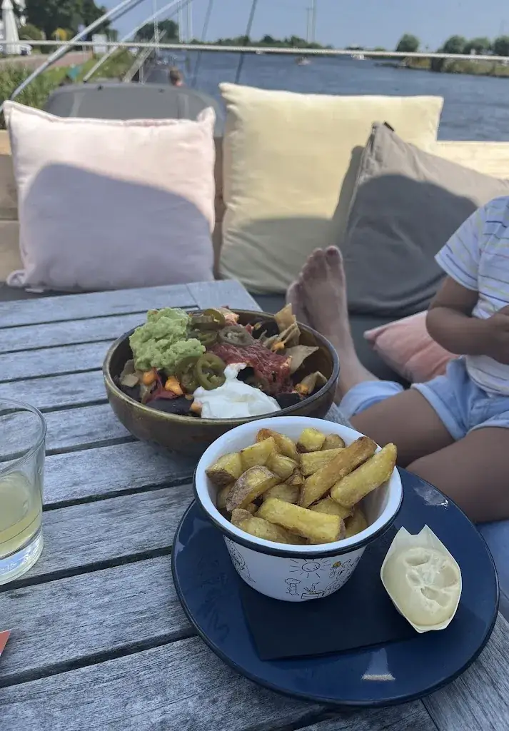 Kapil Singhal_Lola's Abbenes_Abbenes_review