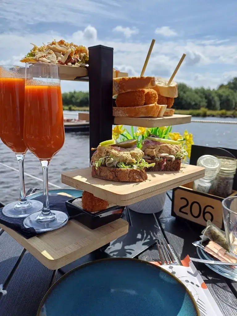 Lola's Abbenes_Abbenes_slider_image_3