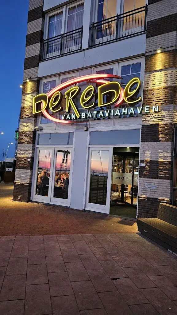 Вася Ветров_De Rede van Bataviahaven_Lelystad_review