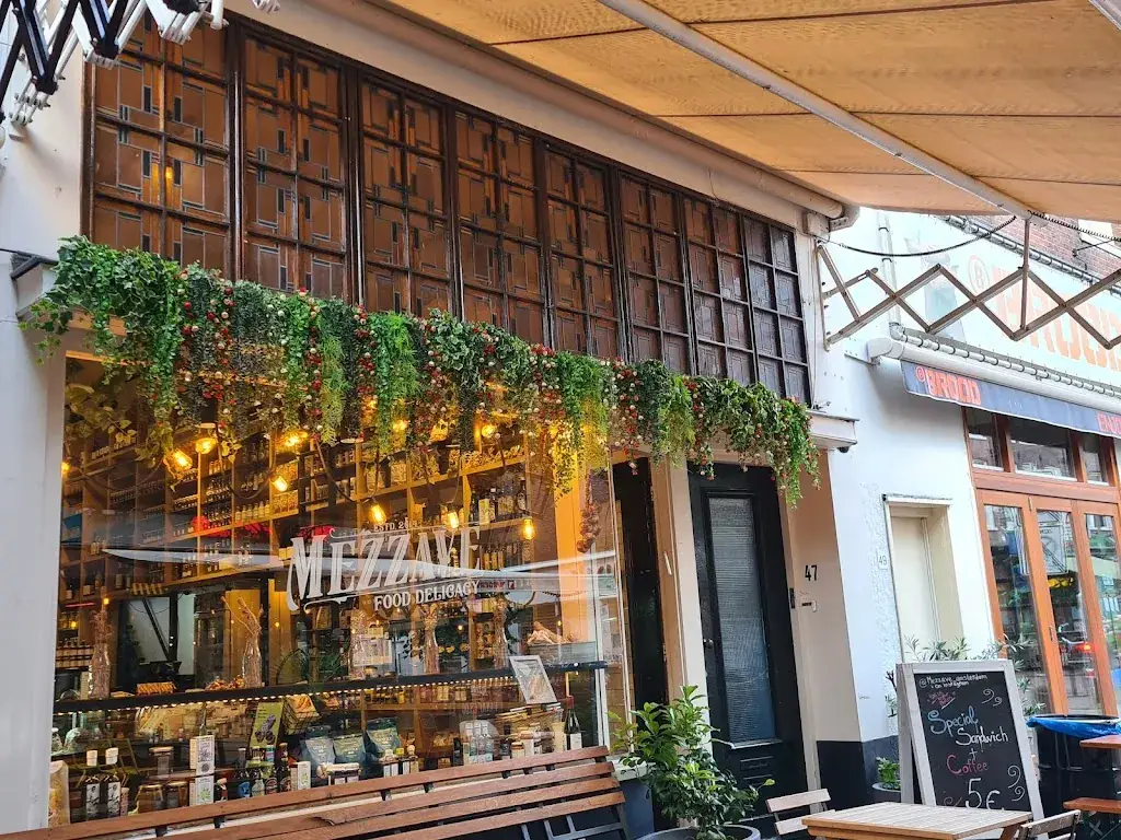 Mezzave_Amsterdam_slider_image_1