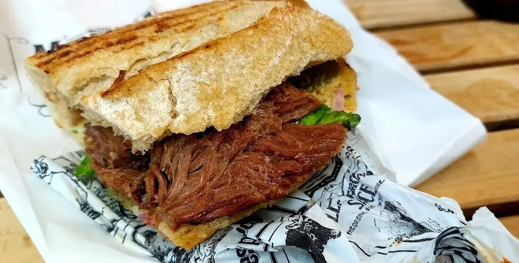 Mezzave_Amsterdam_slider_image_3