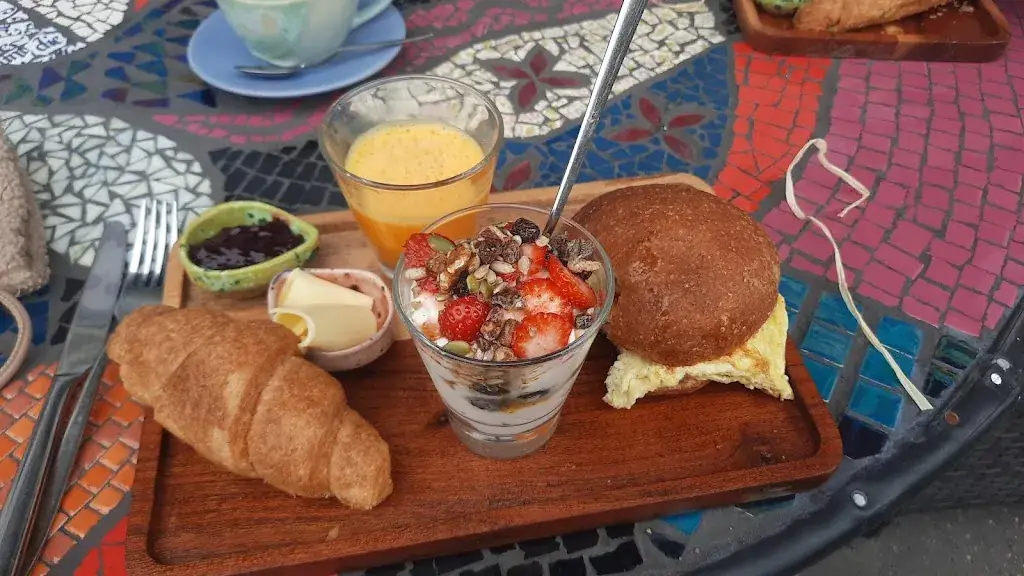 Marijke Schreuder_Kardeis_Schoorl_review