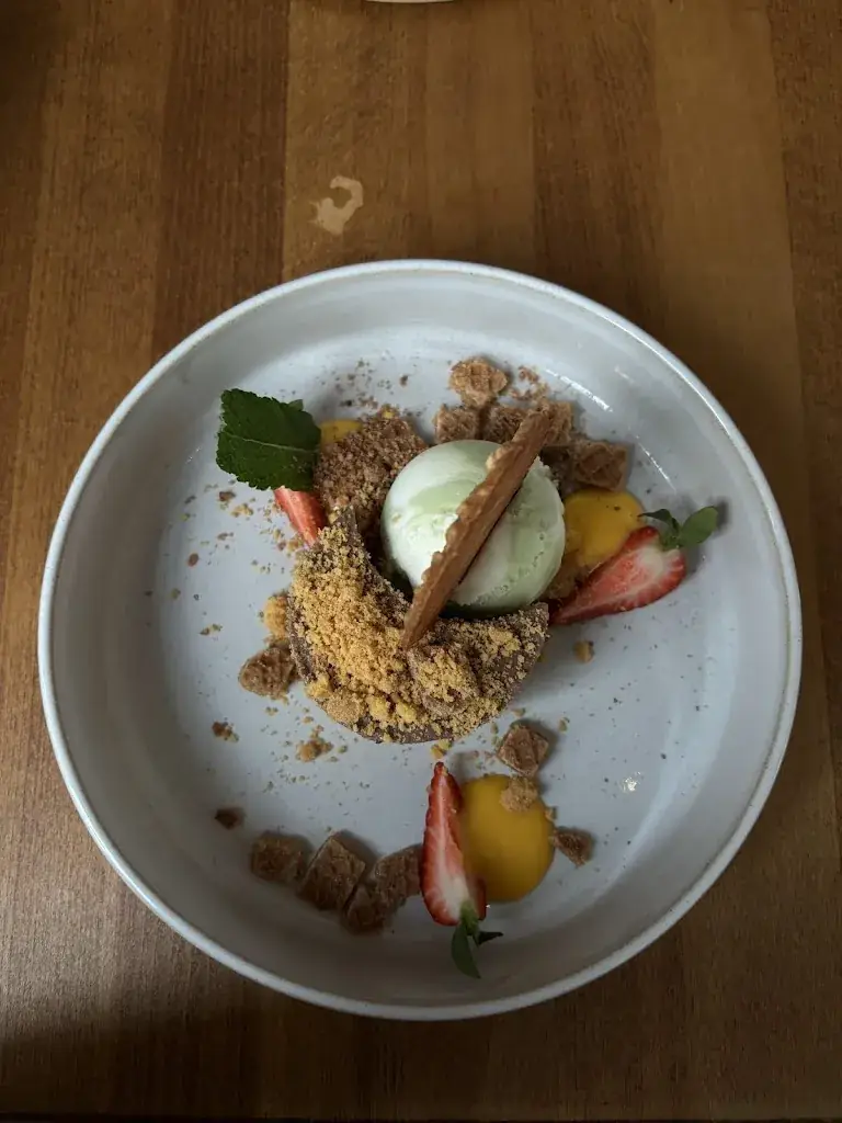 Chelsea Jazmine_De blauwe baviaan_Schoorl_review