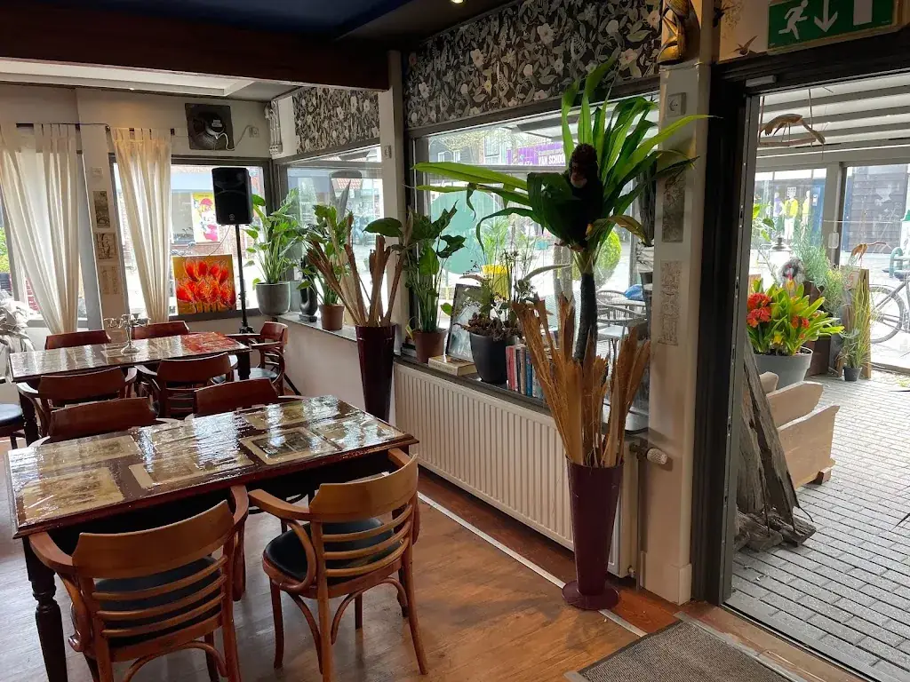 De blauwe baviaan restaurant in Schoorl