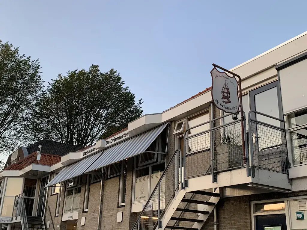 website Weidevenner_Café‚ Restaurant 'De Driemaster'_Medemblik_review