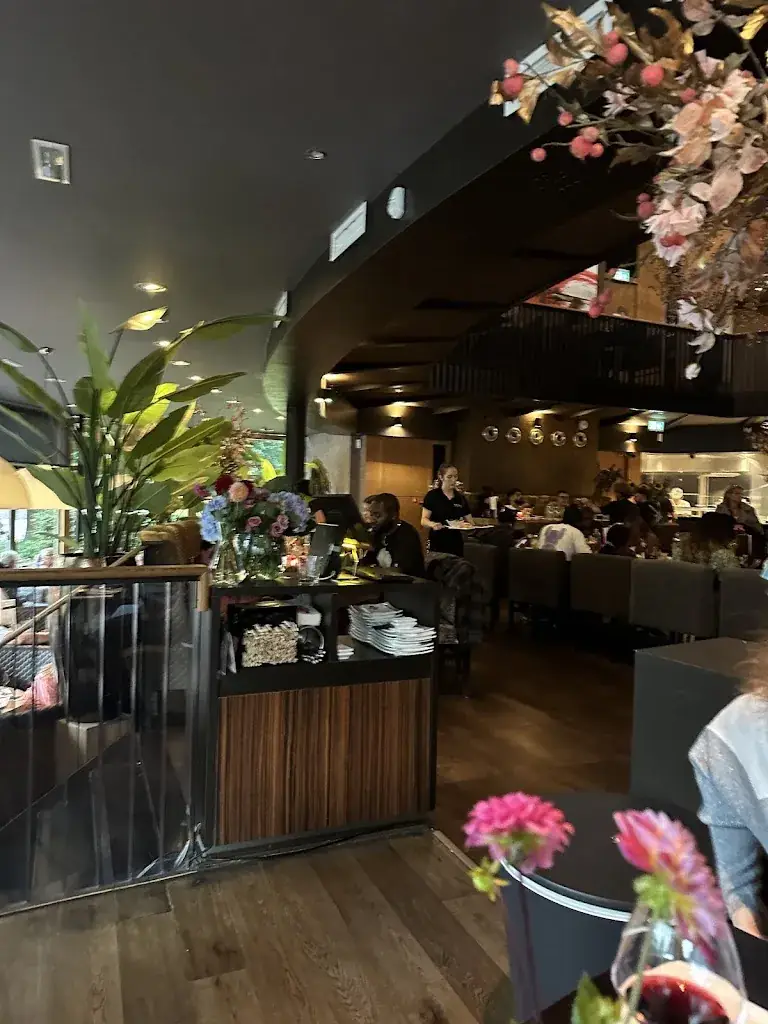 Kokusai_Amstelveen_slider_image_3