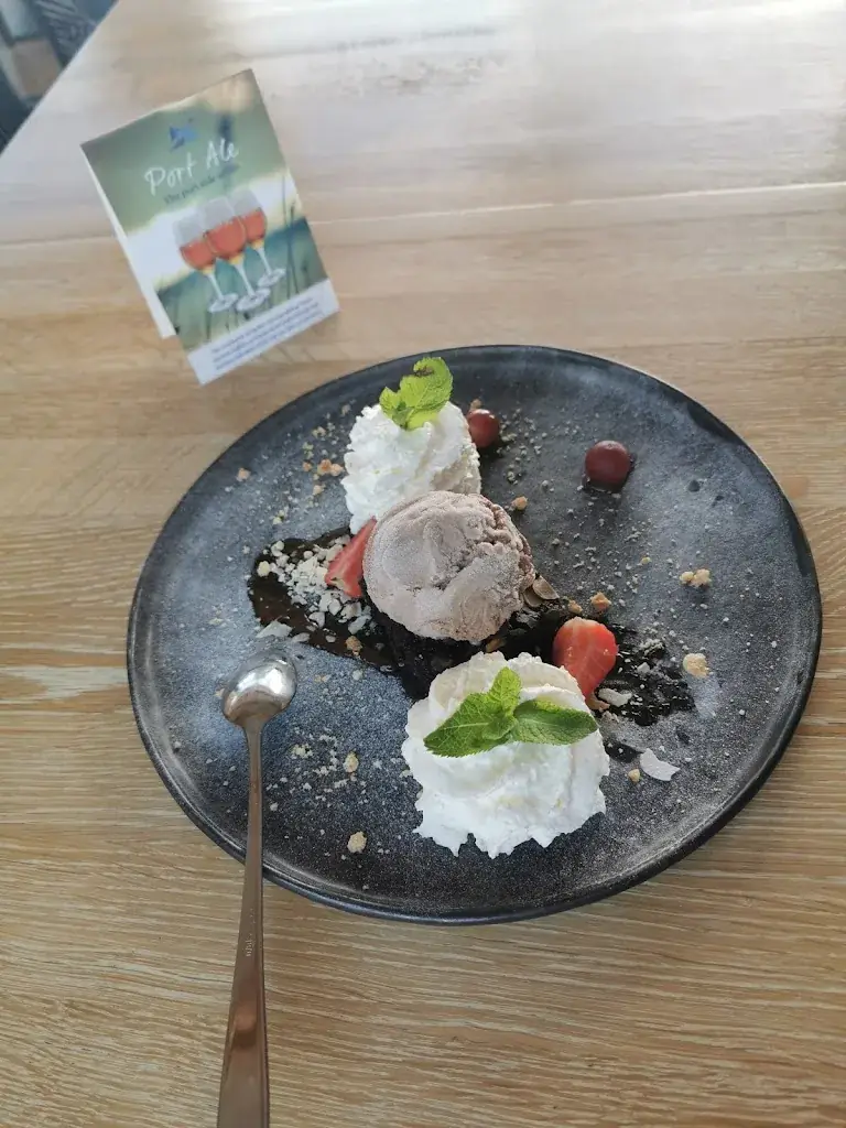 Menu_Club Port Side_Lelystad_image_6