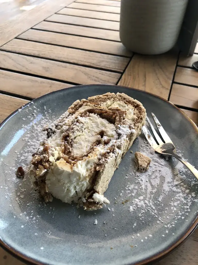 Lydia J_Wander Island_Vinkeveen_review