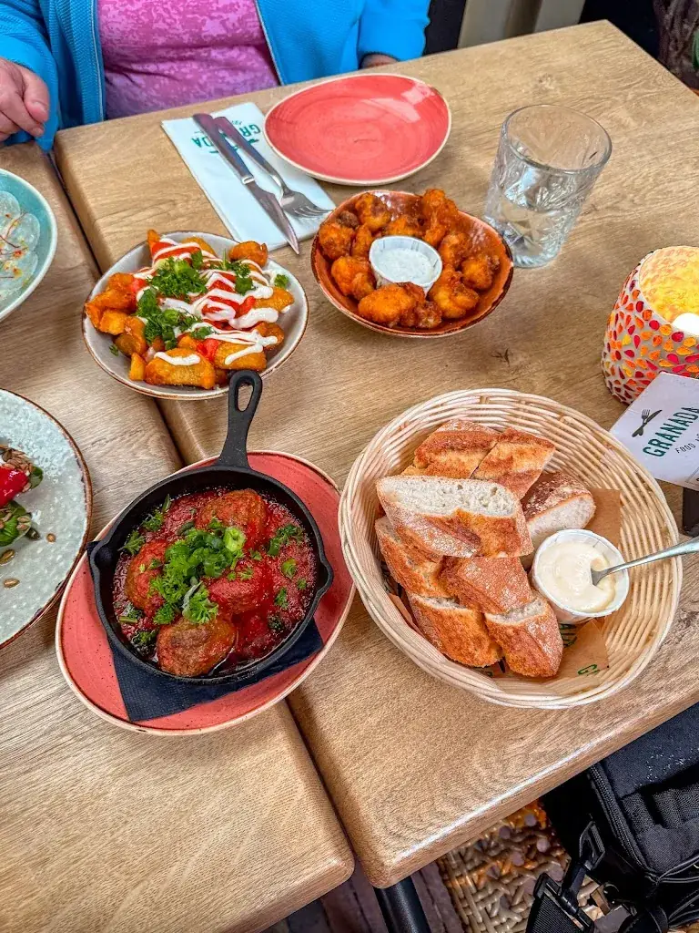 Christian Schiefen_Grand Café & Restaurant Grenada_Alkmaar_review