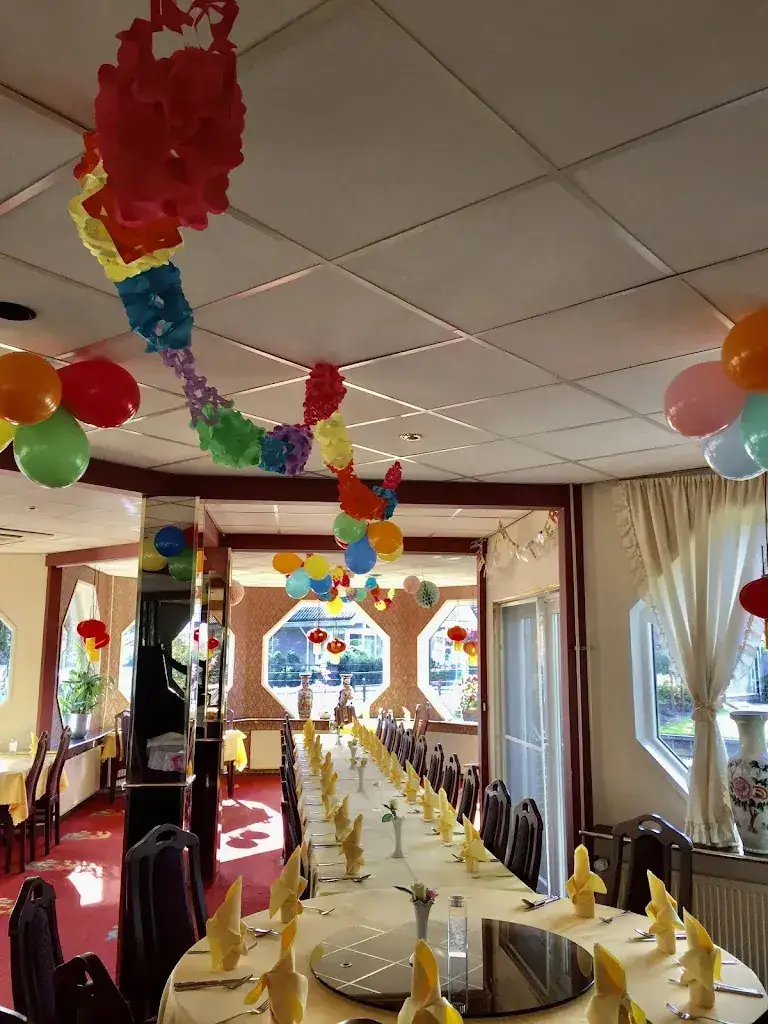 Restaurant De Lange Muur restaurant in Goorn