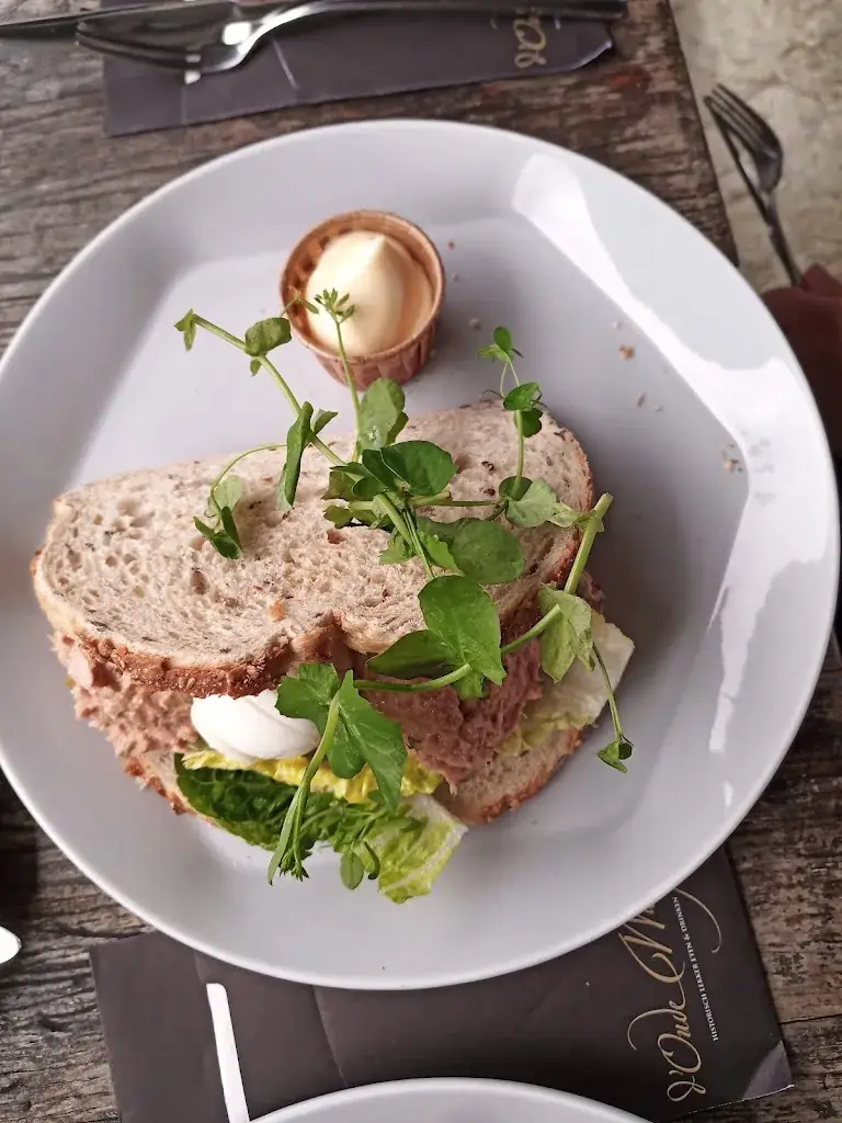 mad skateman_Restaurant d'Oude Waegh - Hoorn_Hoorn_reseña