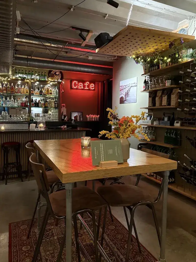 Emma AS_Bullewijck_Amsterdam_review