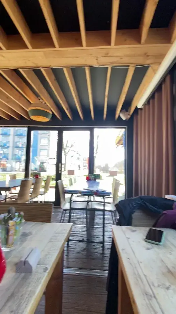 Oma Ietje_Amsterdam_slider_image_2