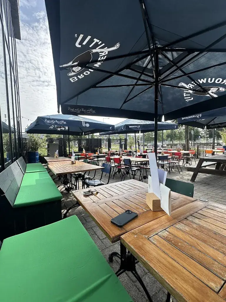 Greg Lesko_Miss Scarlett_Amsterdam_review