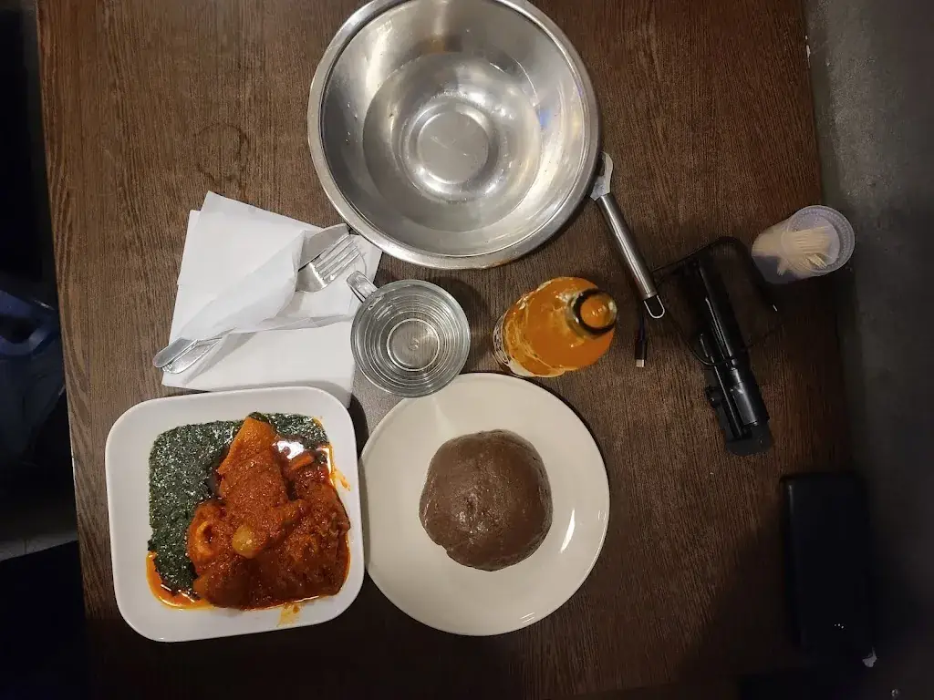 William Ede_Obalade Suya Restaurant_Amsterdam_review