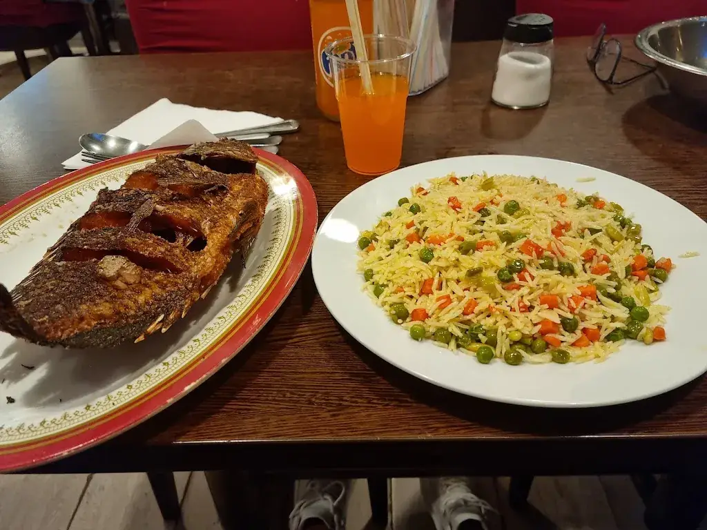 Obalade Suya Restaurant_Amsterdam_slider_image_3